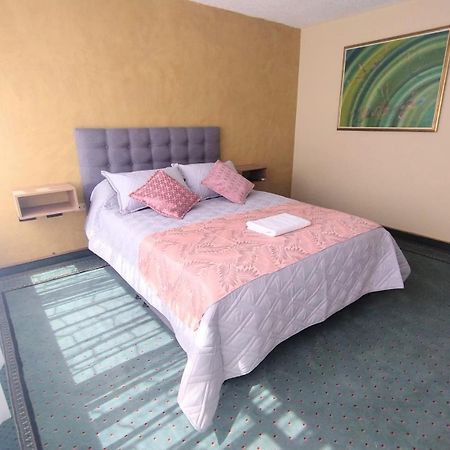 Innovar Casa Hostal Bogota Ngoại thất bức ảnh
