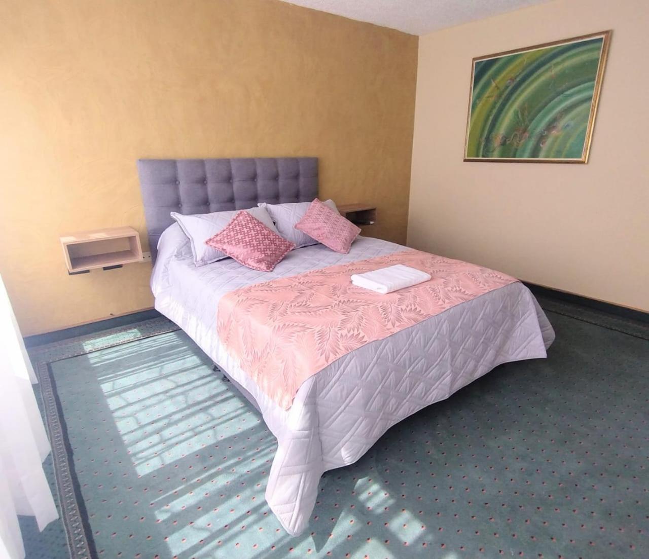 Innovar Casa Hostal Bogota Ngoại thất bức ảnh