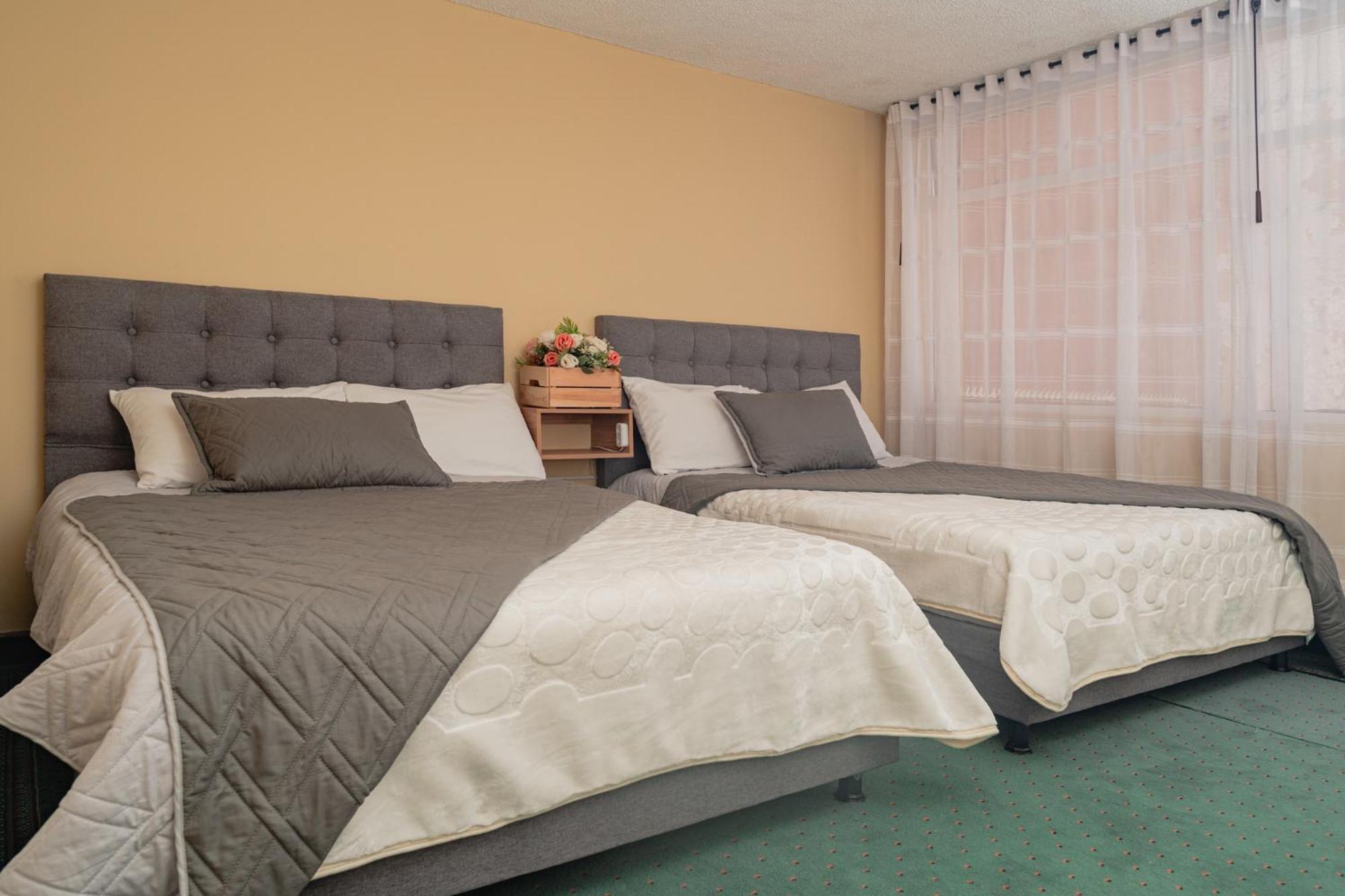Innovar Casa Hostal Bogota Ngoại thất bức ảnh