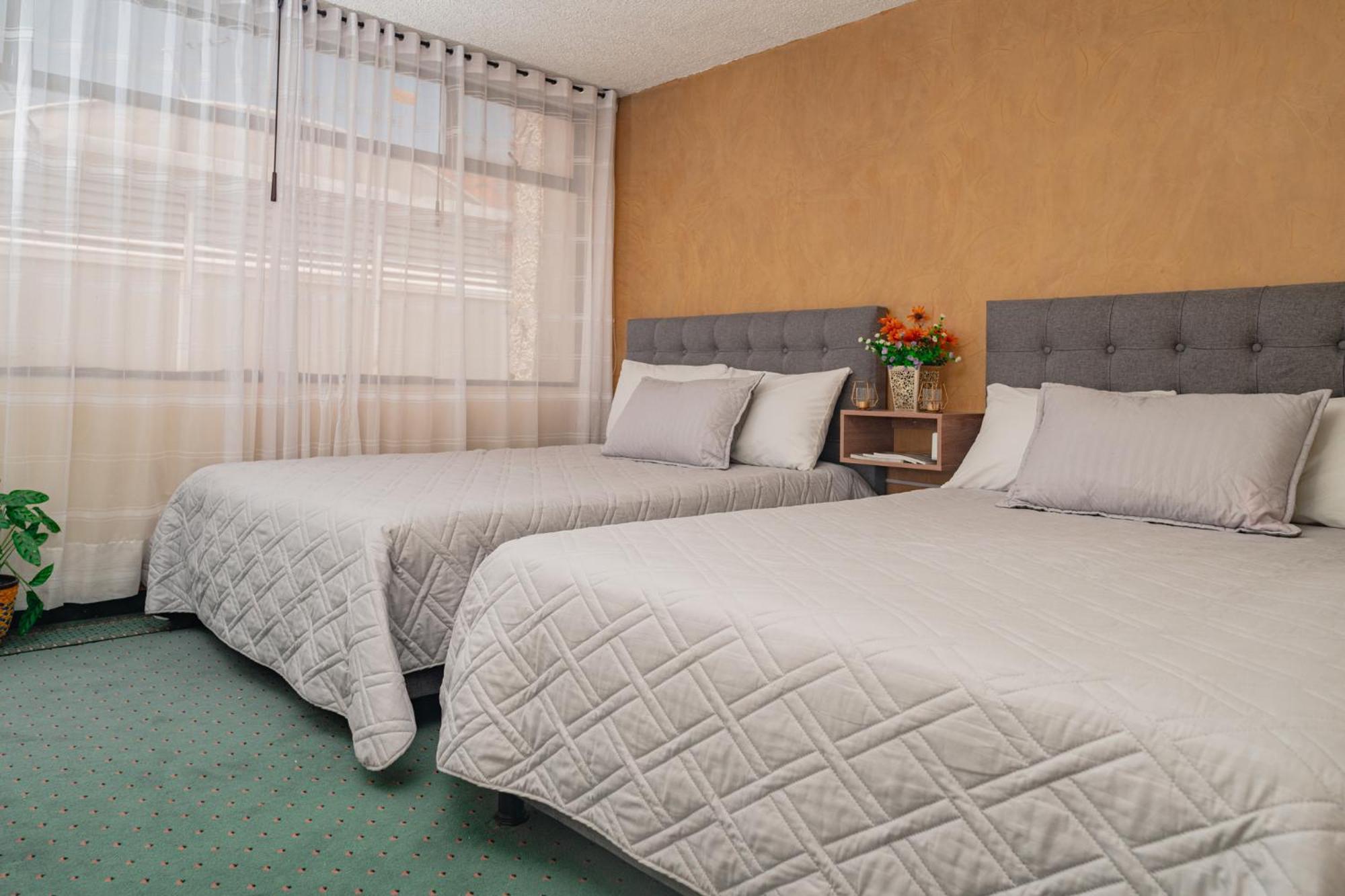 Innovar Casa Hostal Bogota Ngoại thất bức ảnh