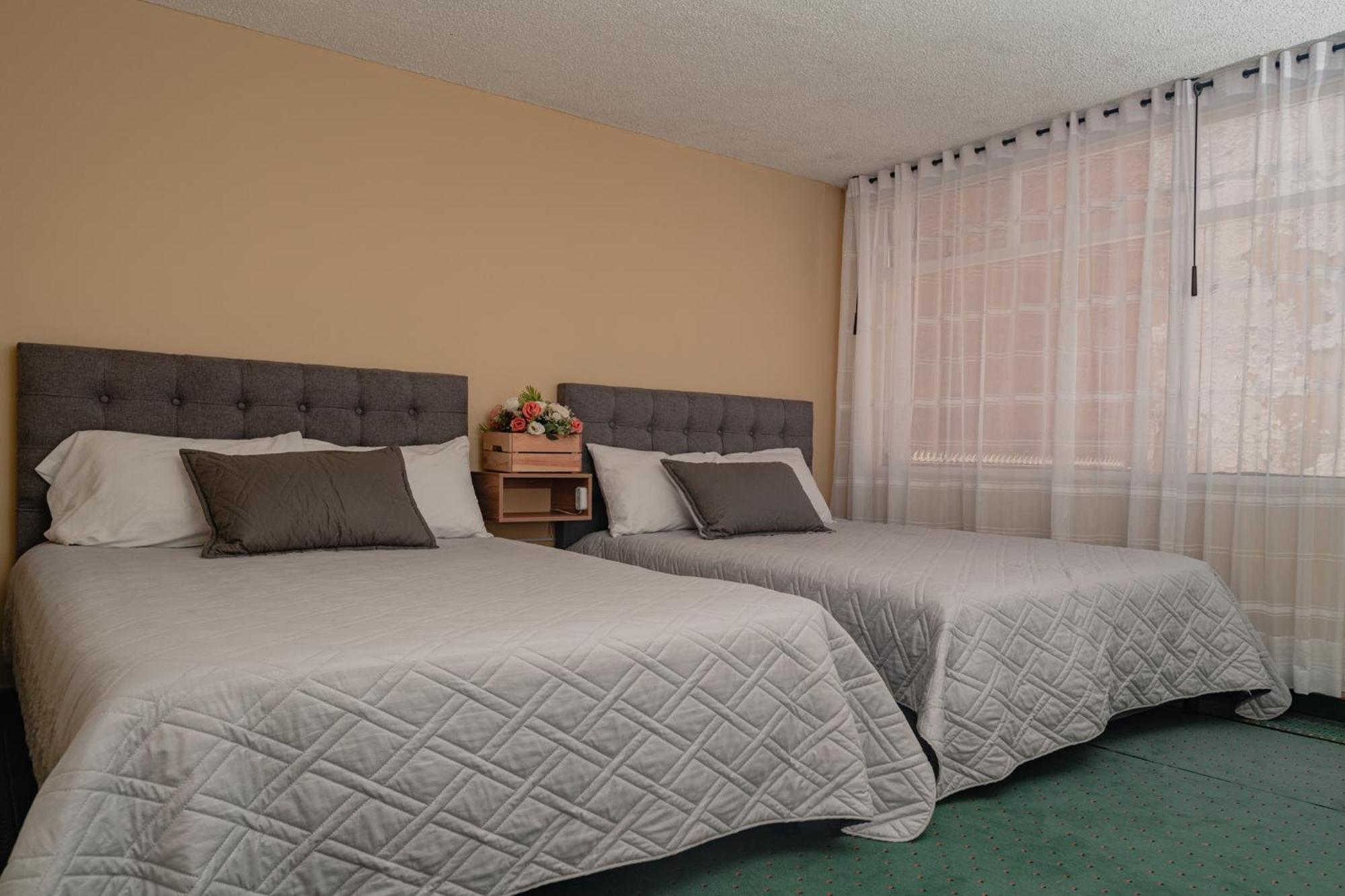 Innovar Casa Hostal Bogota Ngoại thất bức ảnh
